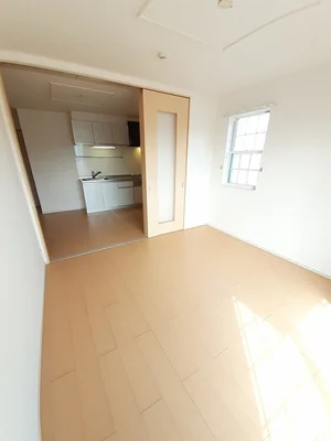 のマンスリーマンション・ウィークリーマンション「メゾン・リュミエールⅢ 103・洋室(No.1282494)」メイン画像