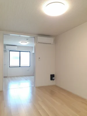 西春日井郡豊山町のマンスリーマンション・ウィークリーマンション「ソレジアートⅡ 102・洋室(No.1282604)」メイン画像