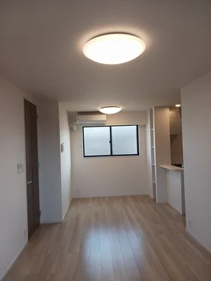 のマンスリーマンション・ウィークリーマンション「サンリットⅡ　（和歌山市内原） 203・洋室(No.1282725)」メイン画像