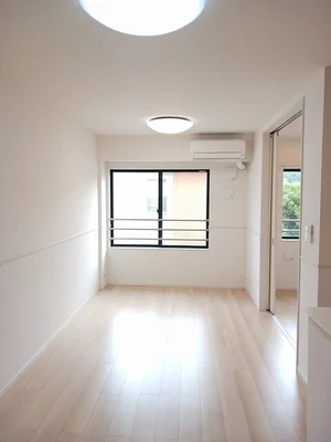 のマンスリーマンション・ウィークリーマンション「インサイド　ビレッジ 202・洋室(No.1282888)」メイン画像