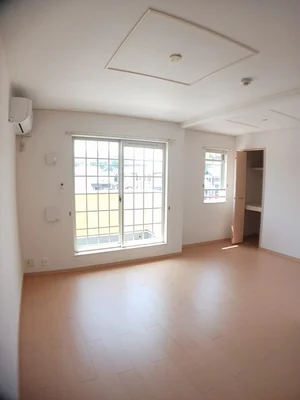 のマンスリーマンション・ウィークリーマンション「ソレア－ド久保Ⅰ番館 206・洋室(No.1283076)」メイン画像