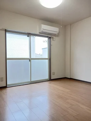 四国大学短期大学部周辺のマンスリーマンション・ウィークリーマンション「カーザ・モラエス 203・洋室(No.1283165)」メイン画像