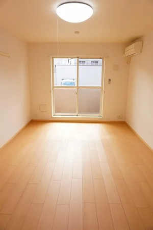 のマンスリーマンション・ウィークリーマンション「サン・ロイヤルガーデンＣ 103・K(No.1283194)」メイン画像