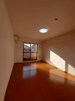 のマンスリーマンション・ウィークリーマンション「ドゥーメゾン 104・洋室(No.1283217)」メイン画像