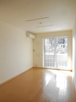 のマンスリーマンション・ウィークリーマンション「フラワーヒルズⅡ 102・洋室(No.1283321)」メイン画像