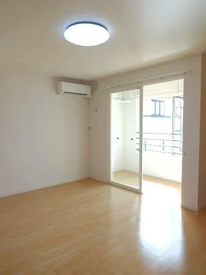 のマンスリーマンション・ウィークリーマンション「ラッフィナート 201・洋室(No.1283334)」メイン画像