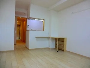 のマンスリーマンション・ウィークリーマンション「ポーシェガーデン２ 202・洋室(No.1283389)」メイン画像