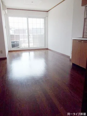 のマンスリーマンション・ウィークリーマンション「ラヴァーズ・ハウスⅠ 203・洋室(No.1283436)」メイン画像