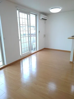 のマンスリーマンション・ウィークリーマンション「ソレアード・ピノ 201・洋室(No.1283837)」メイン画像