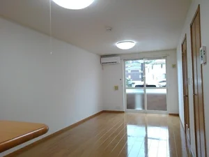 のマンスリーマンション・ウィークリーマンション「ソレアード・ピノ 103・洋室(No.1283838)」メイン画像