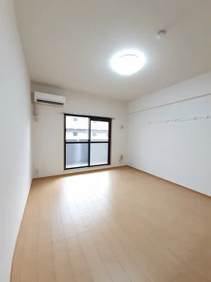 のマンスリーマンション・ウィークリーマンション「ヴィラ　ルミノーソ　Ａ 102・洋室(No.1284110)」メイン画像