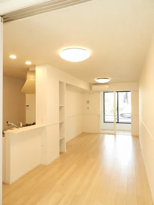 のマンスリーマンション・ウィークリーマンション「カーサ　ルーナ 102・洋室(No.1284130)」メイン画像