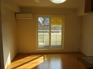 のマンスリーマンション・ウィークリーマンション「ルーエン・オルト・妙貫　Ⅲ 202・洋室(No.1284141)」メイン画像