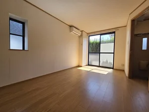 のマンスリーマンション・ウィークリーマンション「ソレアードⅢ 104・洋室(No.1284153)」メイン画像