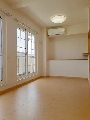 のマンスリーマンション・ウィークリーマンション「ヴィラ向屋敷 201・洋室(No.1284219)」メイン画像