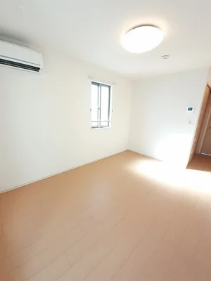 のマンスリーマンション・ウィークリーマンション「ＤーｂｅｌｉｅｖｅⅤ 206・洋室(No.1284282)」メイン画像