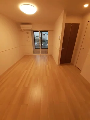 のマンスリーマンション・ウィークリーマンション「マ・メゾン三島　Ⅳ 103・洋室(No.1284327)」メイン画像