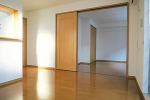 愛知県のマンスリーマンション・ウィークリーマンション「アマーレ花長 102・洋室(No.1284399)」メイン画像