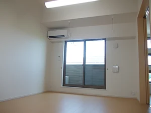 のマンスリーマンション・ウィークリーマンション「シャン・デ・コロール 202・洋室(No.1284733)」メイン画像