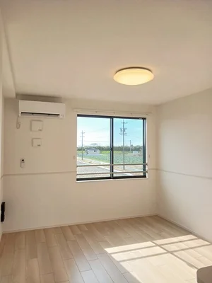 のマンスリーマンション・ウィークリーマンション「プルメリア 203・洋室(No.1284763)」メイン画像