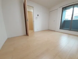 茨木駅（大阪府）のマンスリーマンション・ウィークリーマンション「シェーネ 203・洋室(No.1284853)」メイン画像