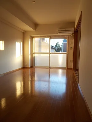 東京都のマンスリーマンション・ウィークリーマンション「ＷＡＶＥＳ＆ＳＨＥＬＬＳ 102・洋室(No.1285023)」メイン画像