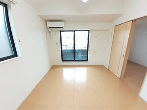 のマンスリーマンション・ウィークリーマンション「ル・リアンⅡ　Ｗｅｓｔ 203・洋室(No.1285030)」メイン画像