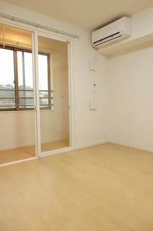 のマンスリーマンション・ウィークリーマンション「ヒルズ　キザキ　Ｆ 203・洋室(No.1285128)」メイン画像