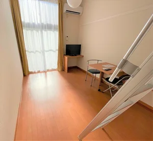 のマンスリーマンション・ウィークリーマンション「レオパレスコートサイド　ヴィラ 101(No.1285326)」メイン画像