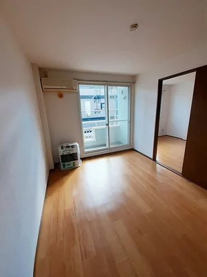 青森県のマンスリーマンション・ウィークリーマンション「シルキーハイム 202・洋室(No.1285488)」メイン画像