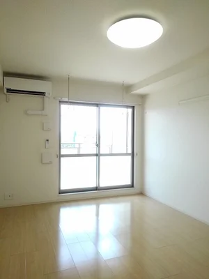 のマンスリーマンション・ウィークリーマンション「ララフラッツ 403・洋室(No.1285536)」メイン画像