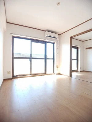 のマンスリーマンション・ウィークリーマンション「サンバーストＭ 303・洋室(No.1285692)」メイン画像