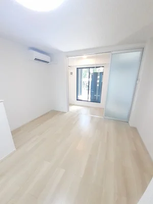 新山口駅（山口県）のマンスリーマンション・ウィークリーマンション「カーサ　セレッソ 101・洋室(No.1285927)」メイン画像