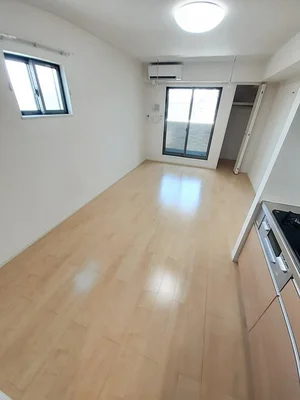 のマンスリーマンション・ウィークリーマンション「グレイスコート本草園Ⅲ 201・洋室(No.1286089)」メイン画像