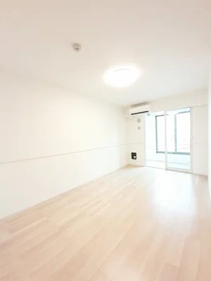 大阪府のマンスリーマンション・ウィークリーマンション「メゾン　プリュネ 102・洋室(No.1286164)」メイン画像