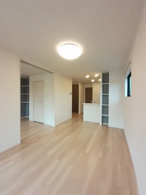 島根県のマンスリーマンション・ウィークリーマンション「ル　リアンⅢ 101・洋室(No.1286208)」メイン画像