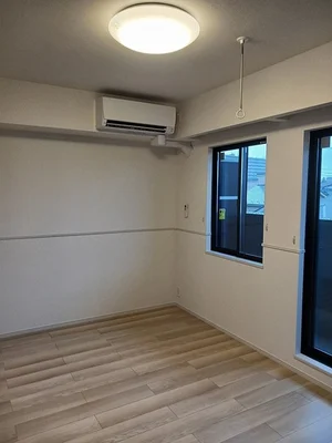 のマンスリーマンション・ウィークリーマンション「サードコート 303・洋室(No.1286273)」メイン画像