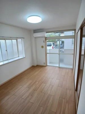 のマンスリーマンション・ウィークリーマンション「八反丸 101・洋室(No.1286279)」メイン画像