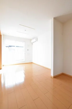 のマンスリーマンション・ウィークリーマンション「かなかなの家 203・洋室(No.1286516)」メイン画像