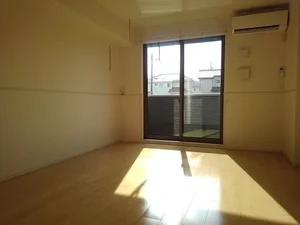 のマンスリーマンション・ウィークリーマンション「ショパン　明日美 102・洋室(No.1286521)」メイン画像