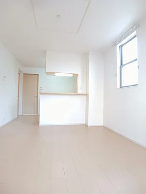 のマンスリーマンション・ウィークリーマンション「シェーネーアゼリア　Ⅱ 103・洋室(No.1286684)」メイン画像