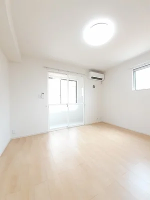 宮内駅（新潟県）のマンスリーマンション・ウィークリーマンション「カーサ・ディ・ドマーニⅡ 105・洋室(No.1286690)」メイン画像