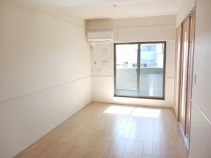 のマンスリーマンション・ウィークリーマンション「アロッジオ　Ｍ　Ⅲ 201・洋室(No.1286747)」メイン画像