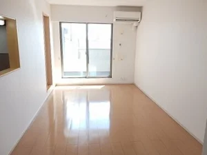 のマンスリーマンション・ウィークリーマンション「サン・パラストＦ　Ⅲ 302・洋室(No.1286749)」メイン画像