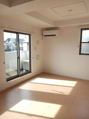 のマンスリーマンション・ウィークリーマンション「ラゲット・モンターニャ　Ｂ棟 203・洋室(No.1286778)」メイン画像