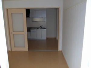 豊岡駅（兵庫県）のマンスリーマンション・ウィークリーマンション「アルモニ－ 102・洋室(No.1286788)」メイン画像