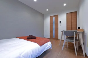 社会医療法人社団　順江会　江東病院周辺のマンスリーマンション・ウィークリーマンション「【新築モダン✨】LIFE TOWN SHINKOIWA 📌無料Wi-Fi/独立洗面台/浴室乾燥/5~9月空き有 102・102(No.1286825)」メイン画像