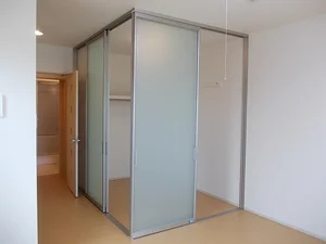 のマンスリーマンション・ウィークリーマンション「ドマーニ・ＭⅠ 104・洋室(No.1286847)」メイン画像