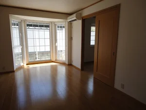 新川駅（愛媛県）のマンスリーマンション・ウィークリーマンション「ゼフィルス新川Ａ 102・洋室(No.1286936)」メイン画像