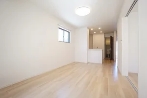 のマンスリーマンション・ウィークリーマンション「レジデンス　プリュⅥ 105・洋室(No.1287008)」メイン画像